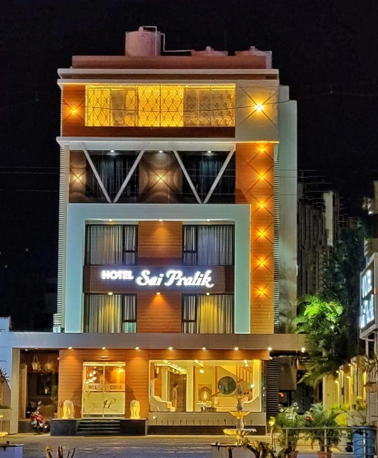 Hotel Sai Pratik, Newly Built Up, Complimentary Shuttle To The Temple Shirdi Extérieur photo