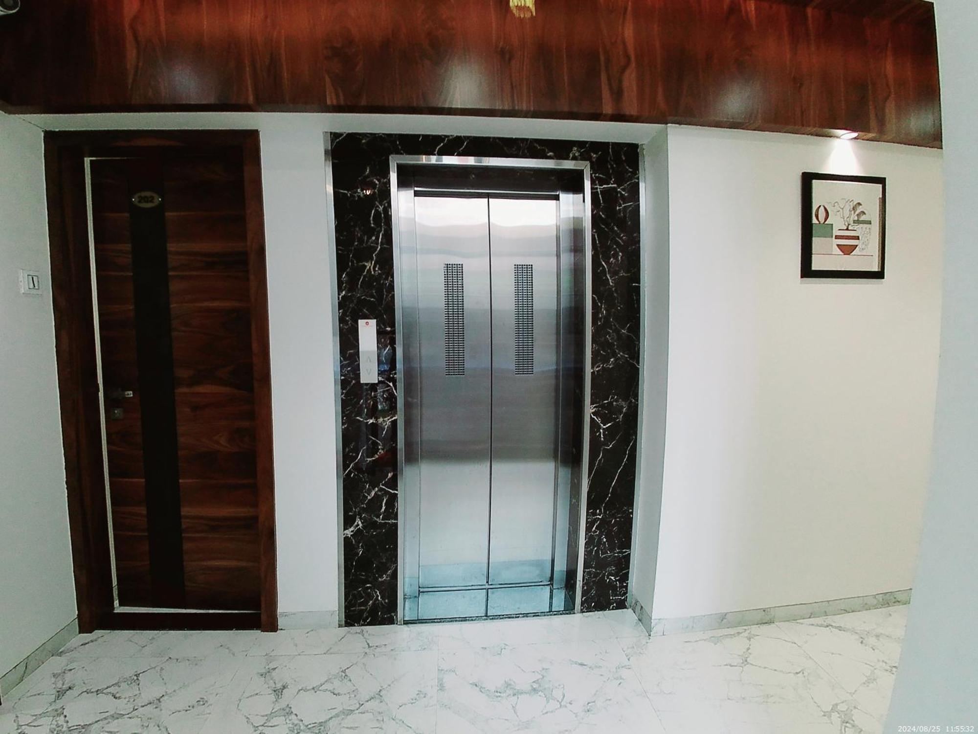 Hotel Sai Pratik, Newly Built Up, Complimentary Shuttle To The Temple Shirdi Extérieur photo